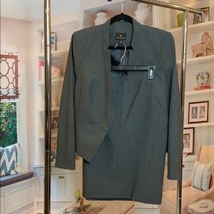 Matching woman's Blazer and pencil skirt set.